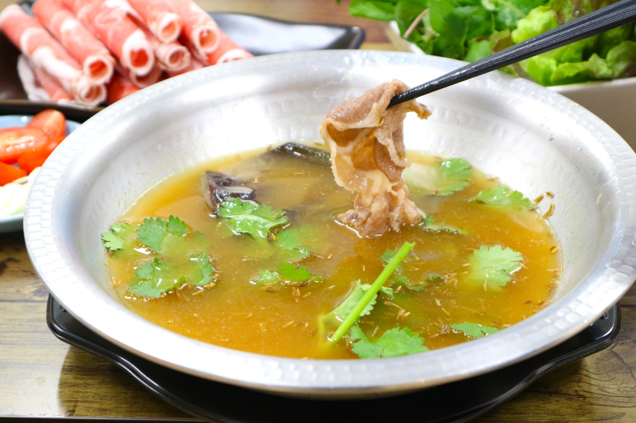 18種スパイススープのラムしゃぶ_D